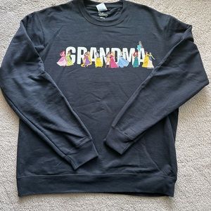 Disney Sweatshirt GRANDMA with Disney princesses NWOT size Large